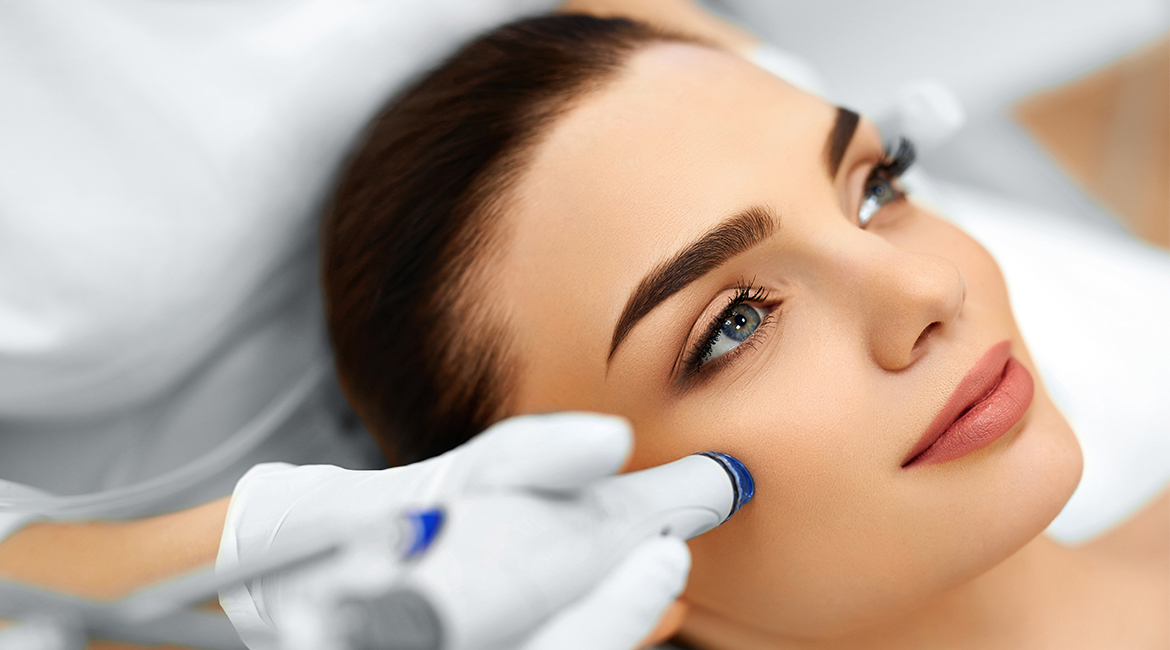 Hydrafacial / AquaFacial